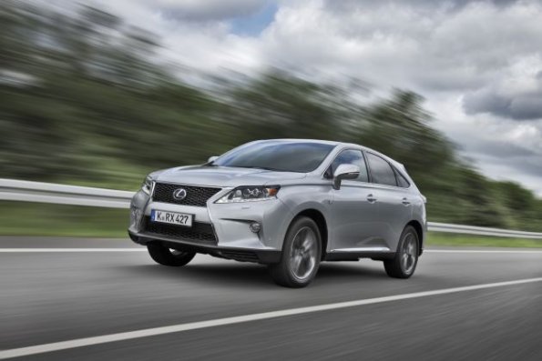 Fahraufnahme mit dem Lexus RX 450H 