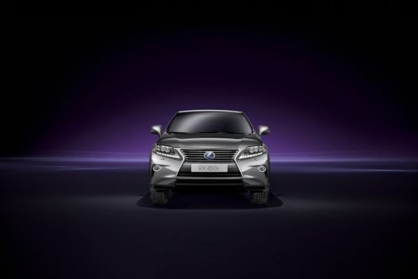 Die Frontansicht des Lexus RX 450H 