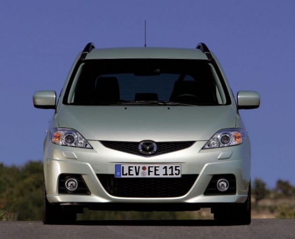 Die Frontperspektive des Mazda5