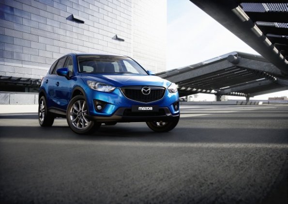 Die Frontansicht des Mazda CX-5