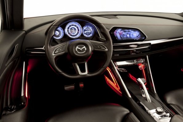 Das Cockpit des Mazda Minagi