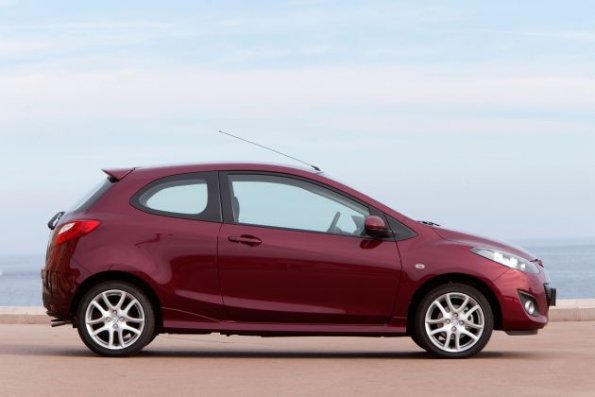 Der Mazda2 im Profil