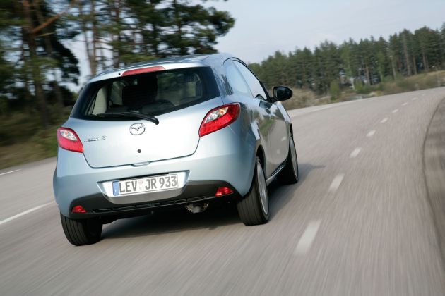 Mazda2:
Mazda2