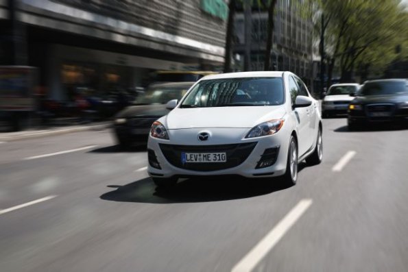 Der Mazda3 Active in der Frontansicht