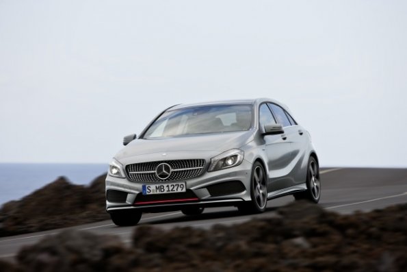 Die Mercedes-Benz A-Klasse in der Frontansicht 