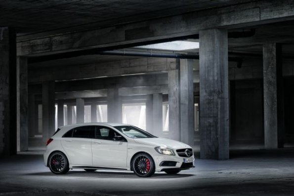 Seitenansicht Mercedes-Benz A 45 AMG (W 176) 2012