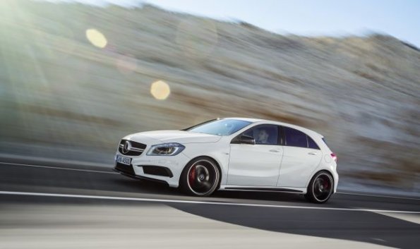 Fahraufnahme mit dem Mercedes Benz A 45 AMG (W 176) 2012