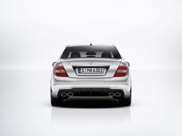 heckansicht des Mercedes-Benz C 63 AMG (W 204) 2010