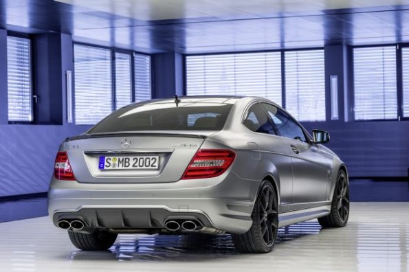 Heckpartie am C 63 AMG Edition 507 (C 204) Lack: designo magno platin, Aussatttung: designo Leder porzellan, 2013