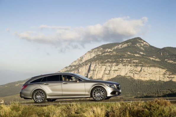 Die Silhouette des Mercedes-Benz CLS 400 Shooting Brake (X 218) 2014; Exterieur: Sport Paket AMG, designo manganitgrau magno; Interieur: design Leder Exklusiv Semianilin sattelbraun/seidenbeige