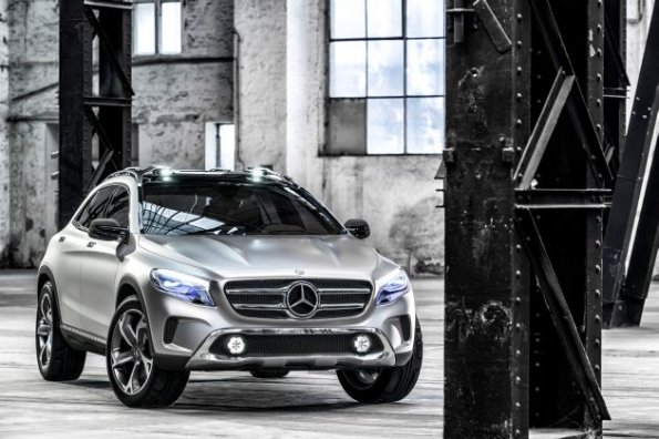 Die Frontansicht des Mercedes-Benz GLA Showcar; 2013