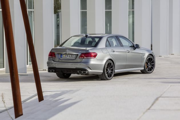 Mercedes-Benz E63 AMG:
Mercedes-Benz E63 AMG 
