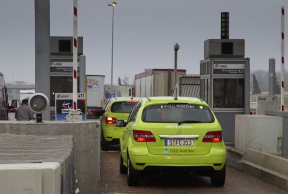 Mercedes-Benz B_Class F-CELL; Paris to Lyon /France