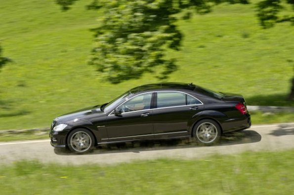 S 63 AMG (W221) 2010