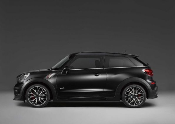 Der Mini Frozen Black Metallic im Profil