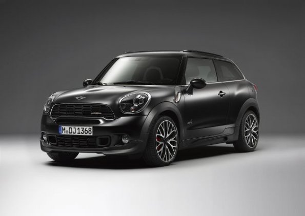 Die Frontpartie des Mini Frozen Black Metallic