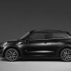 <p>Der Mini Frozen Black Metallic im Profil</p>