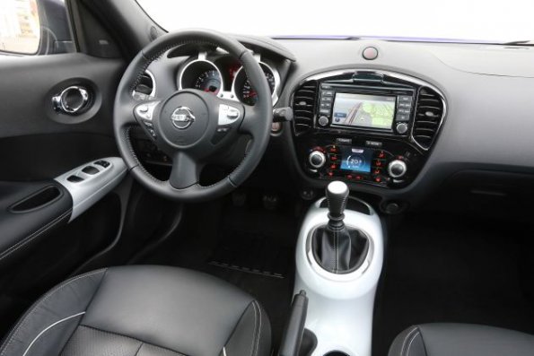 Der Arbeitsplatz des Fahrers im Nissan New Juke 