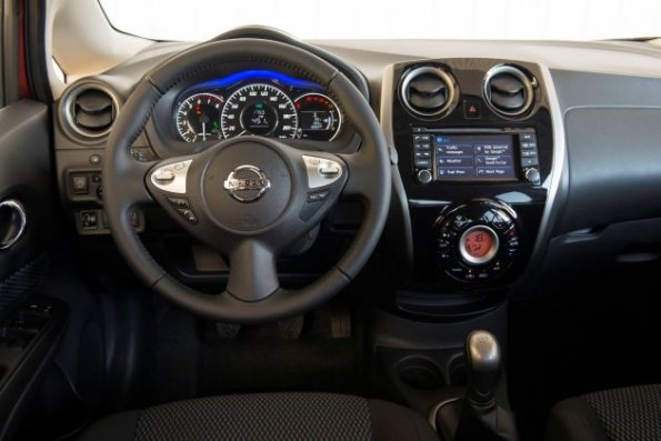 Cockpit im Nissan Note