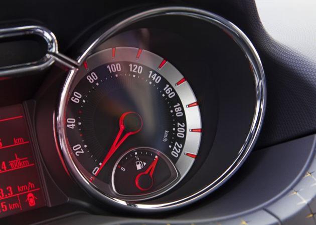 Opel Adam 2013:
Opel Adam