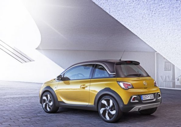 Heck- und Seite am Opel Adam Rocks