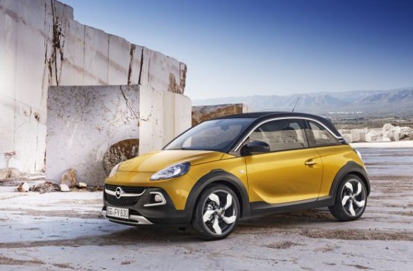 Front- und Seitenpartie des Opel Adam Rocks