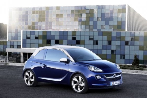 Der Opel Adam in der Front- und Seitenansicht