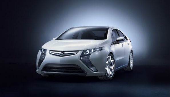 Frontansicht des Opel Ampera