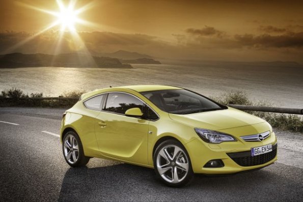 Front- und Seitenansicht des Opel Astra GTC