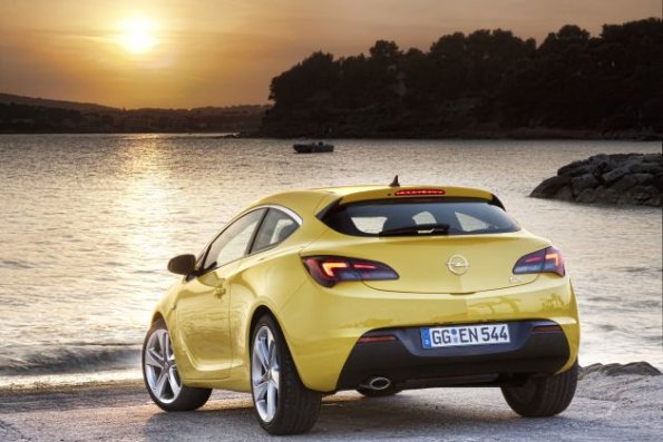 Die Heckpartie am Opel Astra GTC