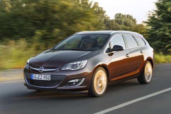 Die Frontpartie des Opel Astra Sports Tourer