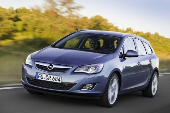 Frontansicht des Opel Astra Sports Tourer