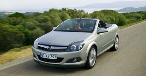 Frontansicht des Opel Astra TwinTop