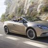 <p>Die Seitenpartie des Opel Cascada</p>