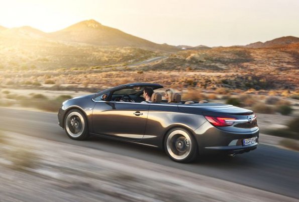 Die Seitenansicht des Opel Cascada