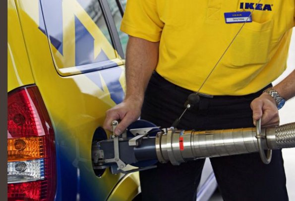 Auffällig beim Tanken: Flüssiger Wasserstoff statt Benzin oder Diesel 