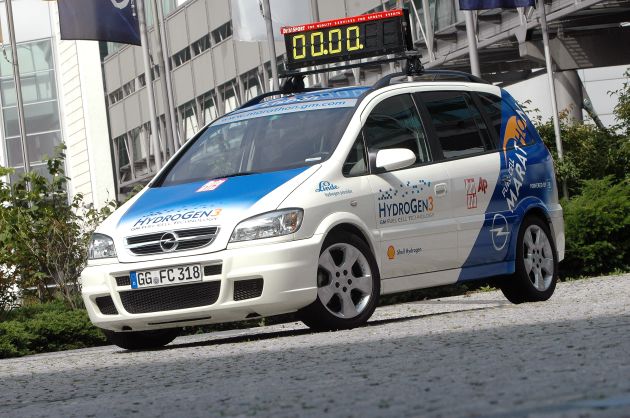 Opel HydroGen 3:
Opel-HydroGen-4