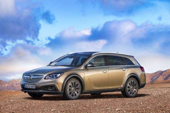 Die Frontpartie des Opel Insignia Country Tourer