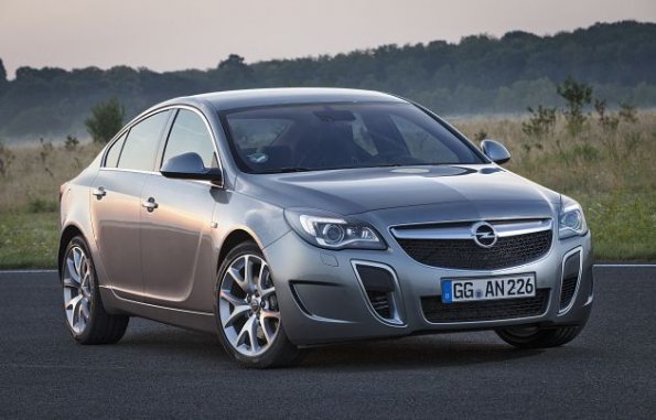 Frontpartie des Opel Insignia OPC