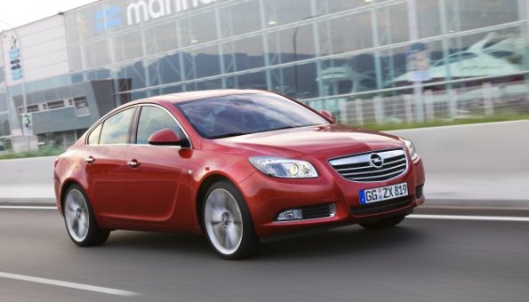 Seitenansicht des Opel Insignia