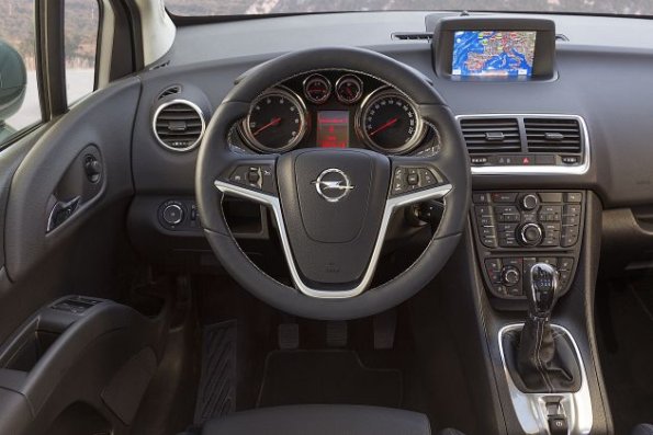 Das Cockpit im Opel Meriva