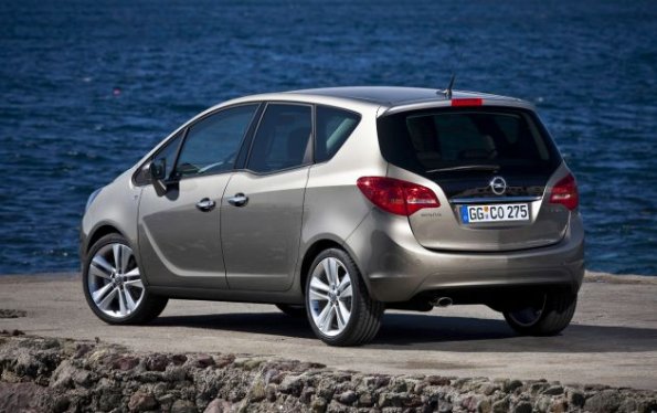 Heck- und Seitenpartie des Opel Meriva