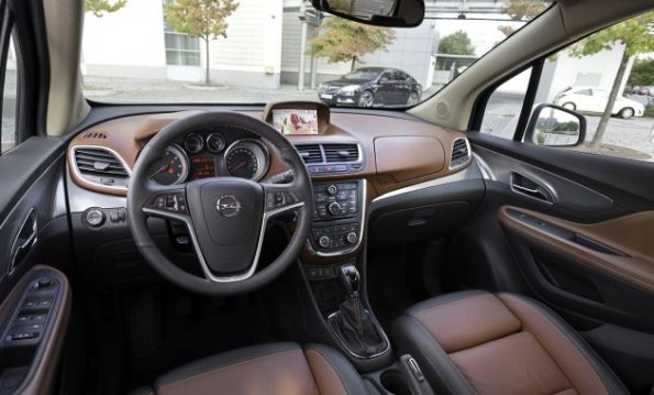 Cockpit und Armaturen im Opel Mokka