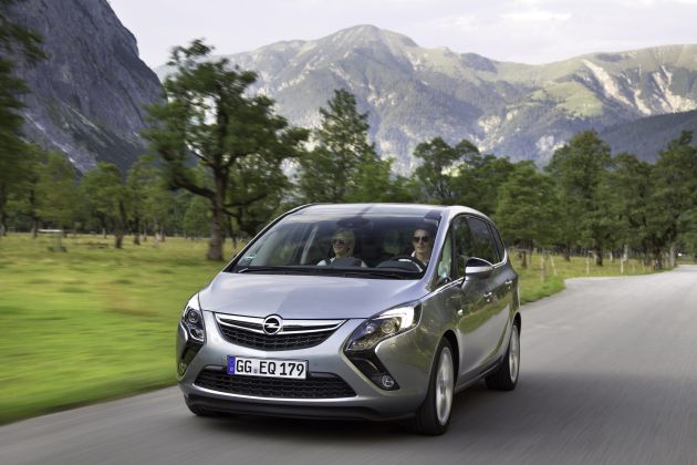 Opel Zafira Tourer :
Opel Zafira Tourer 