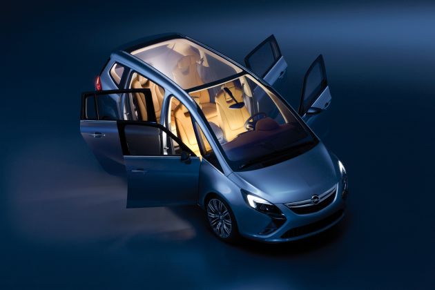 Opel Zafira Tourer Concept:
Opel Zafira Tourer Concept