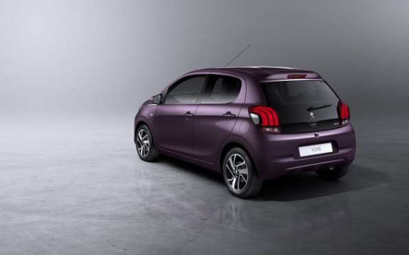 Die Heck- und Seitenpartie am Peugeot 108