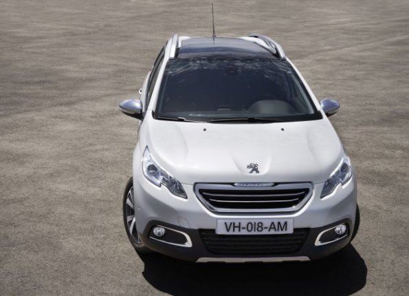 Die Fahrzeugfront des Peugeot 2008