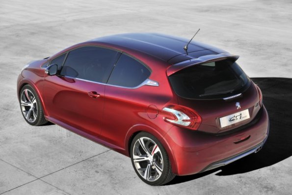 Die Heck- und Seitenpartie des Peugeot 208 GTI Concept