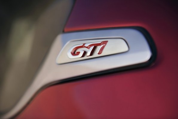 Das Label des Peugeot 208 GTI Concept 