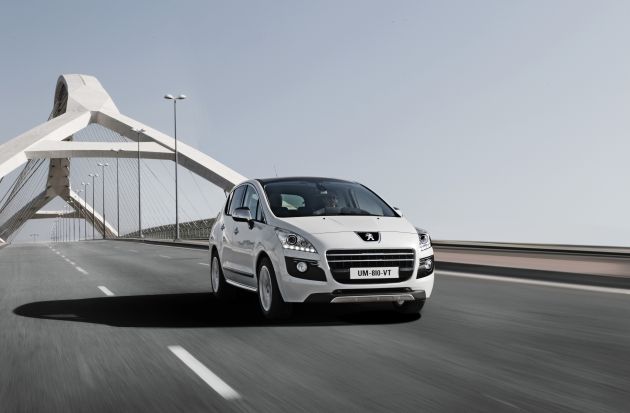 Peugeot 3008 Hybrid4:
Peugeot 3008 Hybrid4